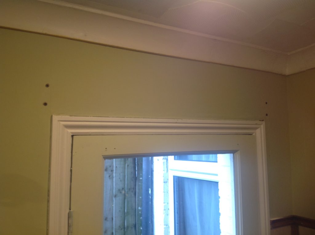 Back door curtain rail